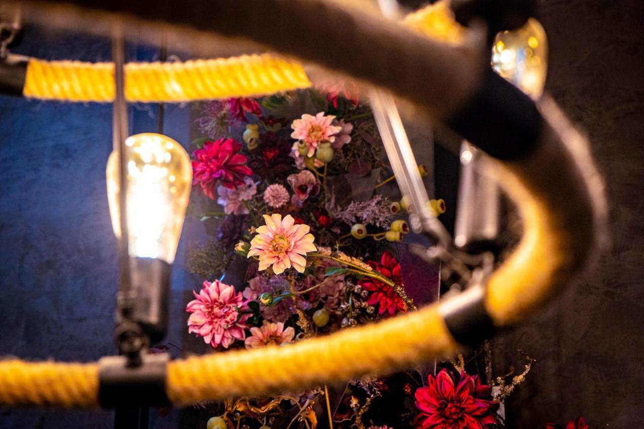 Flower House Tainan Exterior photo